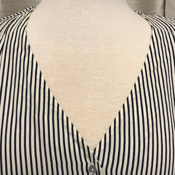 H&M Black & White Striped Cap Sleeve Button Front Blouse - Picture 2 of 7
